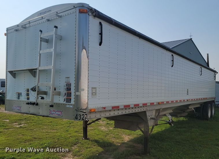 image for item LQ9105 2008 Wilson  grain trailer