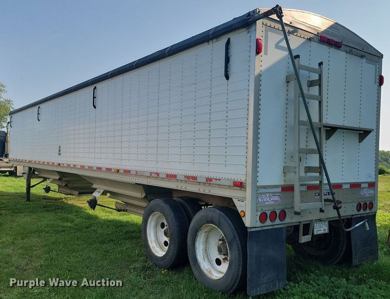 image for item LQ9105 2008 Wilson  grain trailer