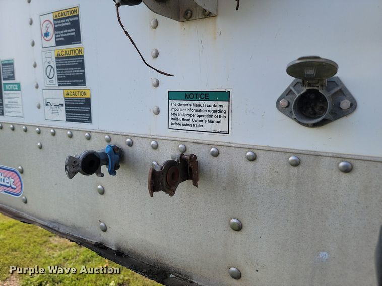 image for item LQ9105 2008 Wilson  grain trailer