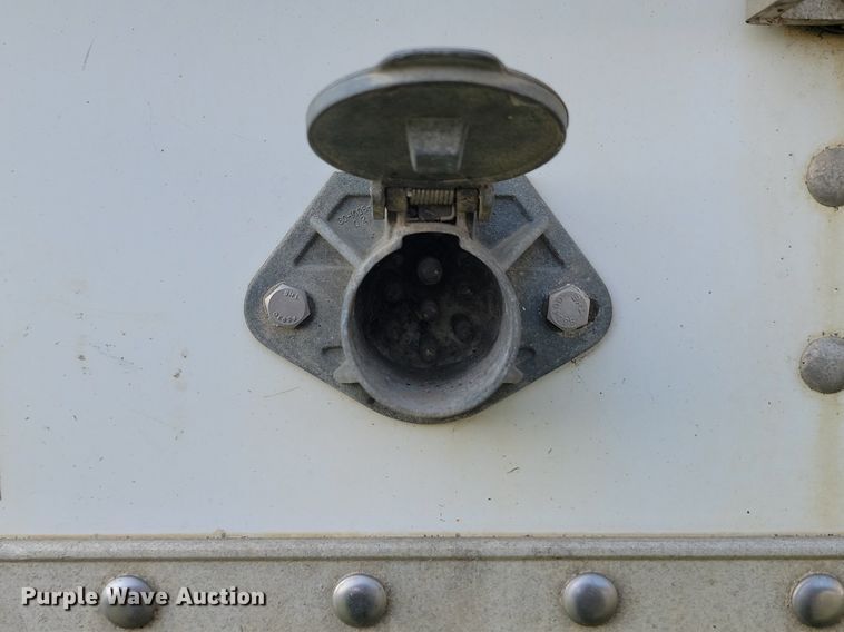 image for item LQ9105 2008 Wilson  grain trailer