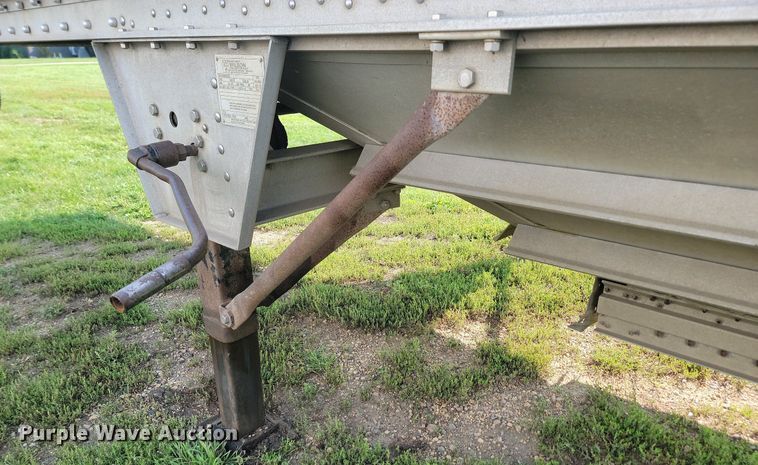 image for item LQ9105 2008 Wilson  grain trailer