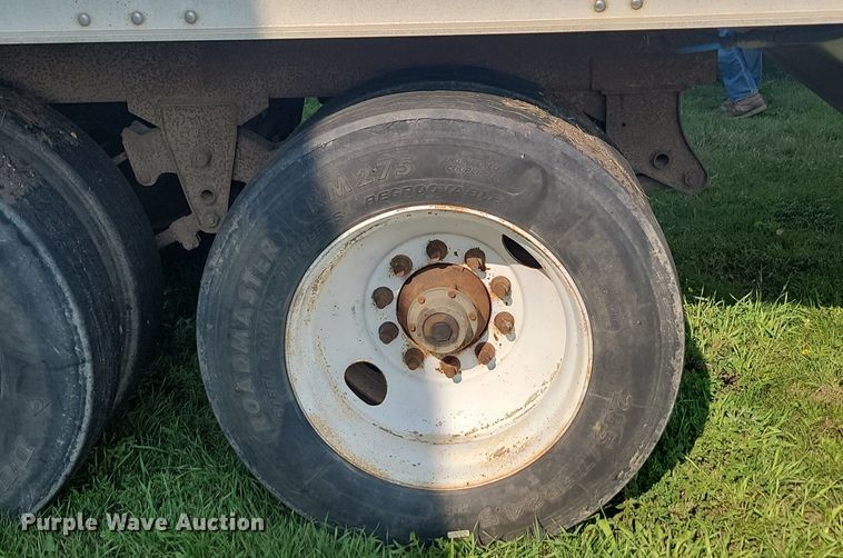 image for item LQ9105 2008 Wilson  grain trailer