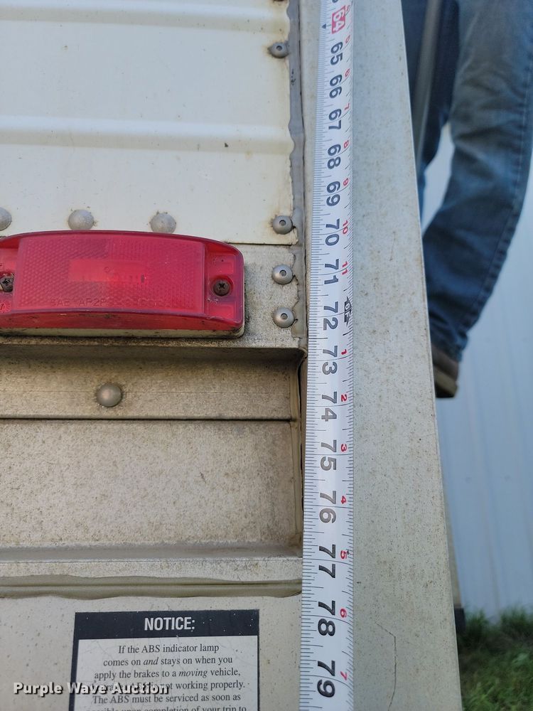 image for item LQ9105 2008 Wilson  grain trailer