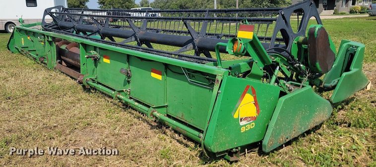 image for item LQ9109 John Deere 930  flex head