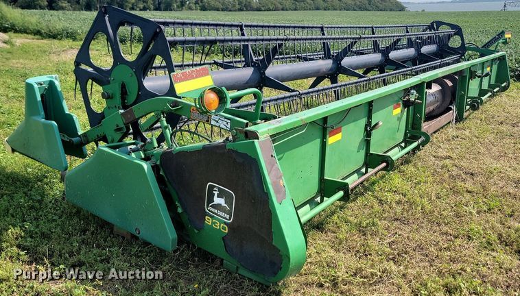 image for item LQ9109 John Deere 930  flex head