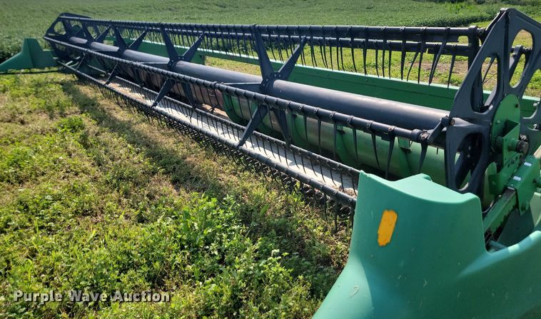 image for item LQ9109 John Deere 930  flex head