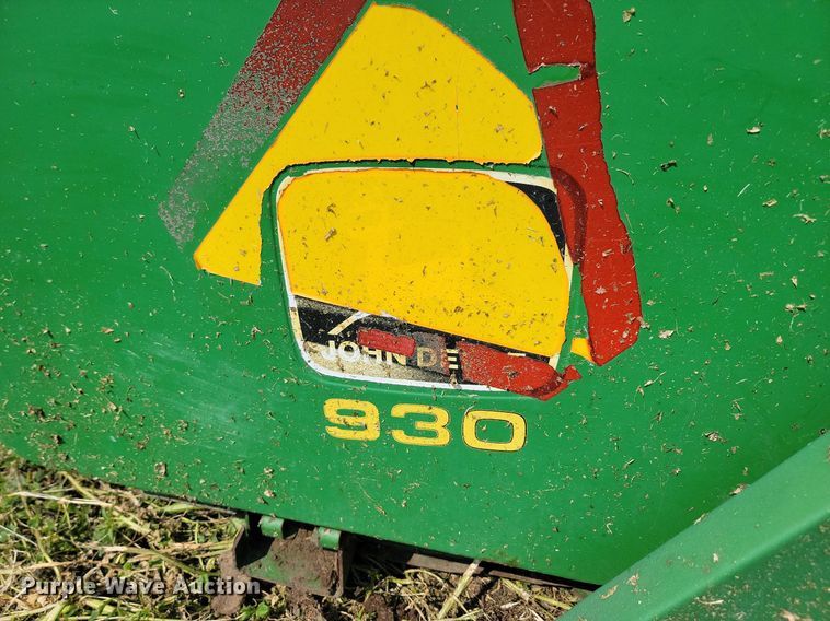 image for item LQ9109 John Deere 930  flex head