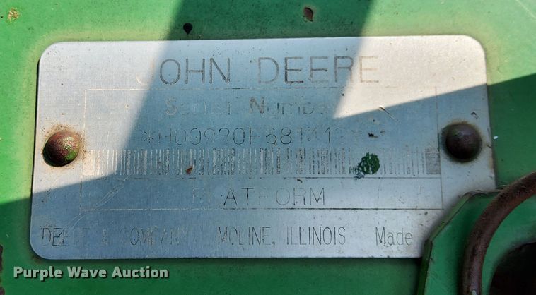image for item LQ9109 John Deere 930  flex head