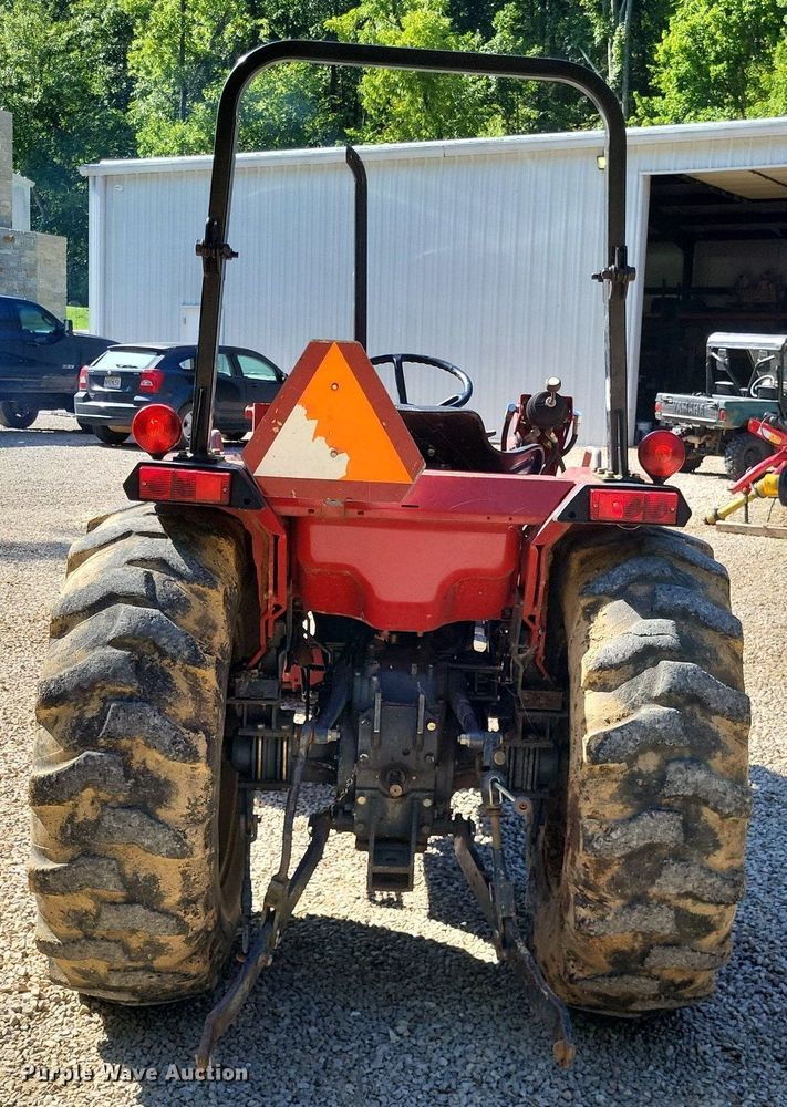 image for item LS9665 2000 Massey Ferguson 1250  MFWD tractor