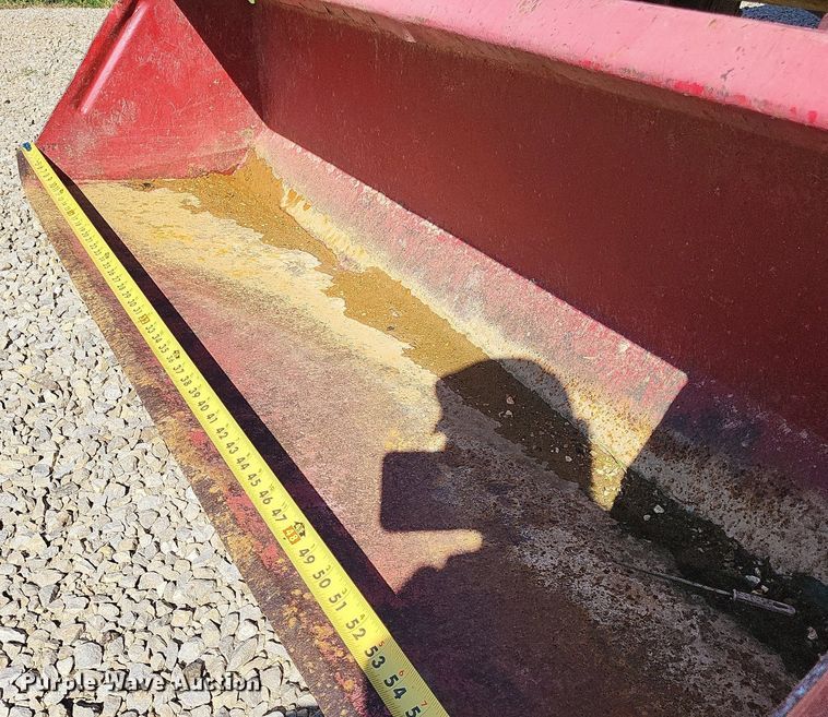 image for item LS9665 2000 Massey Ferguson 1250  MFWD tractor