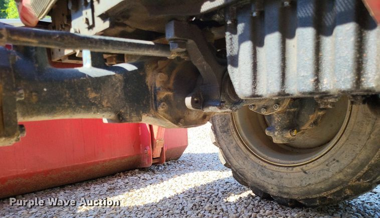 image for item LS9665 2000 Massey Ferguson 1250  MFWD tractor