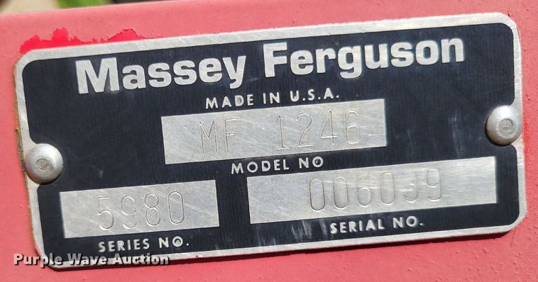 image for item LS9665 2000 Massey Ferguson 1250  MFWD tractor