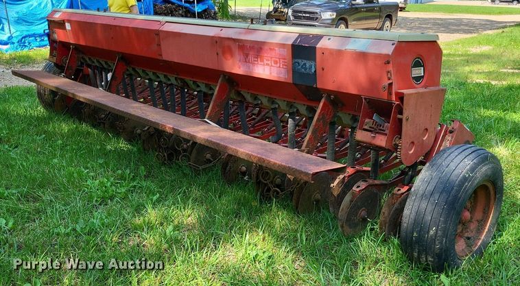 image for item LS9667 Melroe 244 grain drill