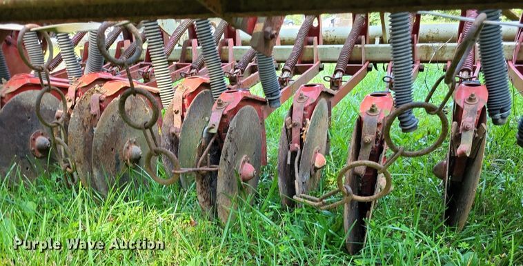 image for item LS9667 Melroe 244 grain drill