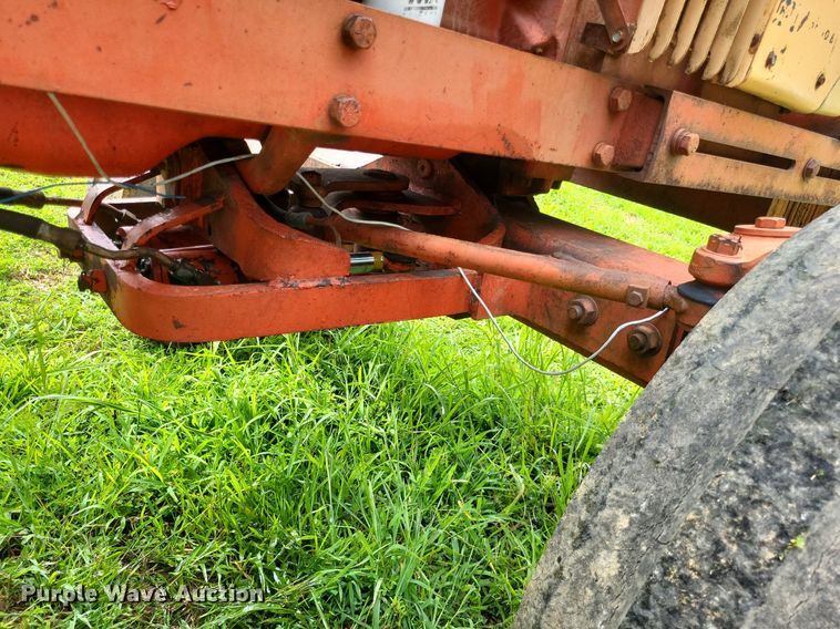 image for item LS9670 1973 Case 1370 Agri-King  tractor