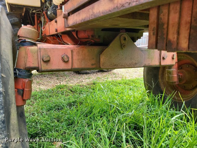 image for item LS9670 1973 Case 1370 Agri-King  tractor