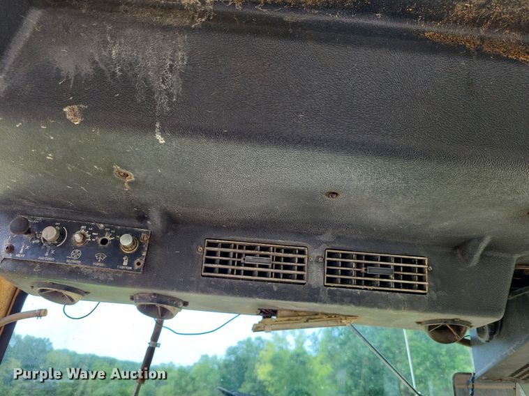 image for item LS9670 1973 Case 1370 Agri-King  tractor