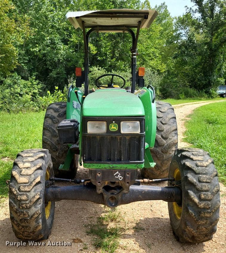 image for item LS9672 2004 John Deere 5220  MFWD tractor