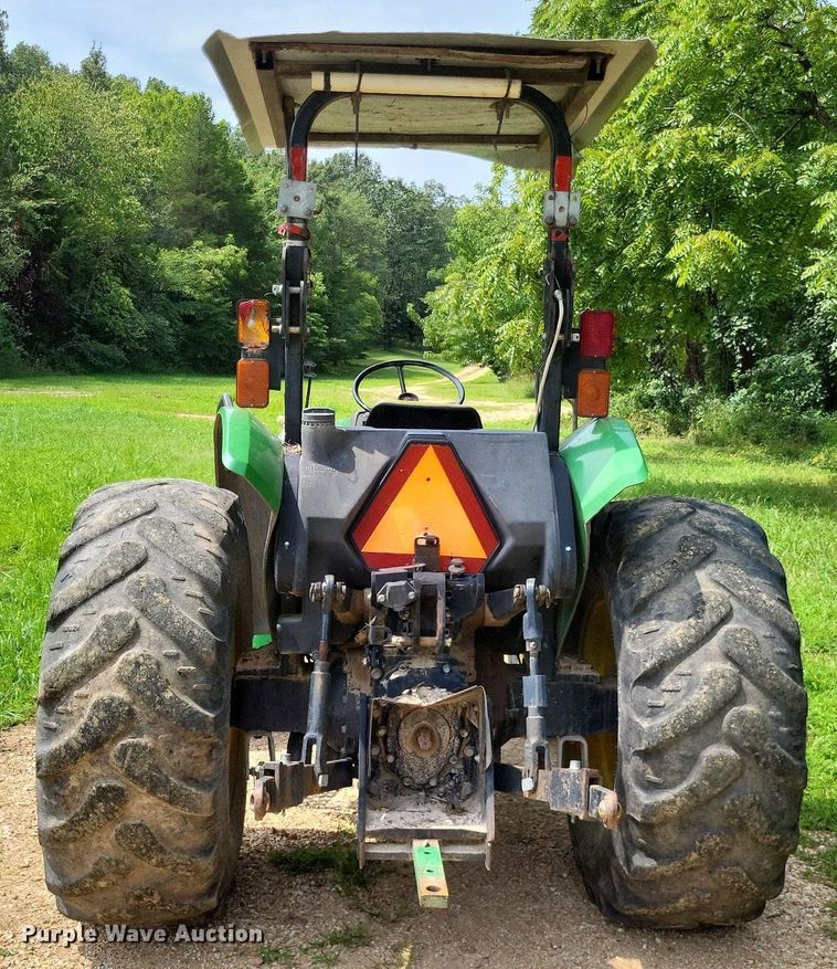 image for item LS9672 2004 John Deere 5220  MFWD tractor