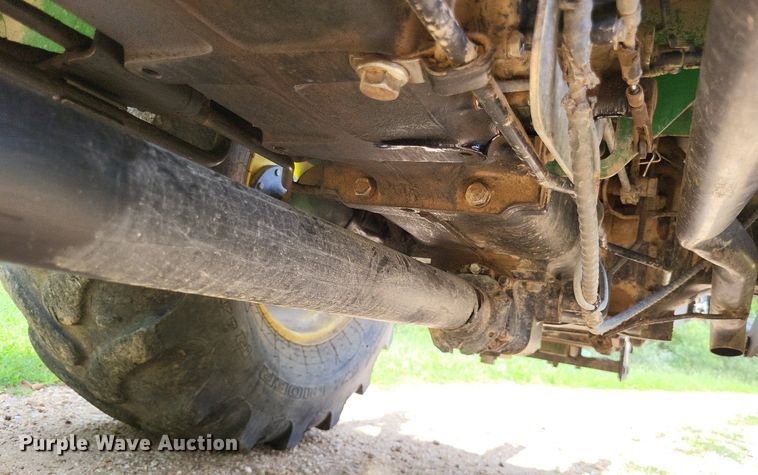 image for item LS9672 2004 John Deere 5220  MFWD tractor