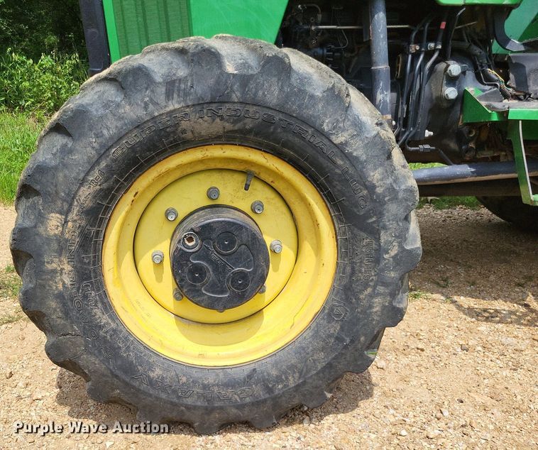 image for item LS9672 2004 John Deere 5220  MFWD tractor