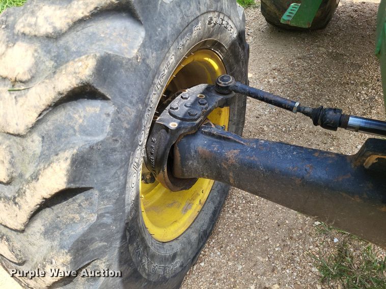 image for item LS9672 2004 John Deere 5220  MFWD tractor