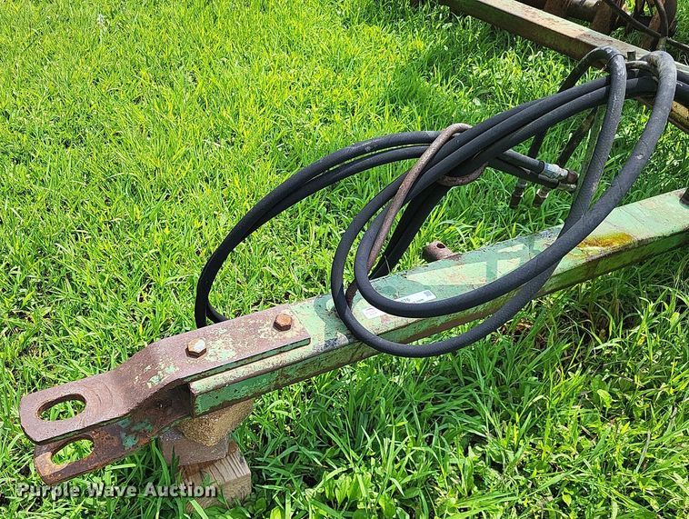 image for item LS9676 John Deere 220  tandem disk