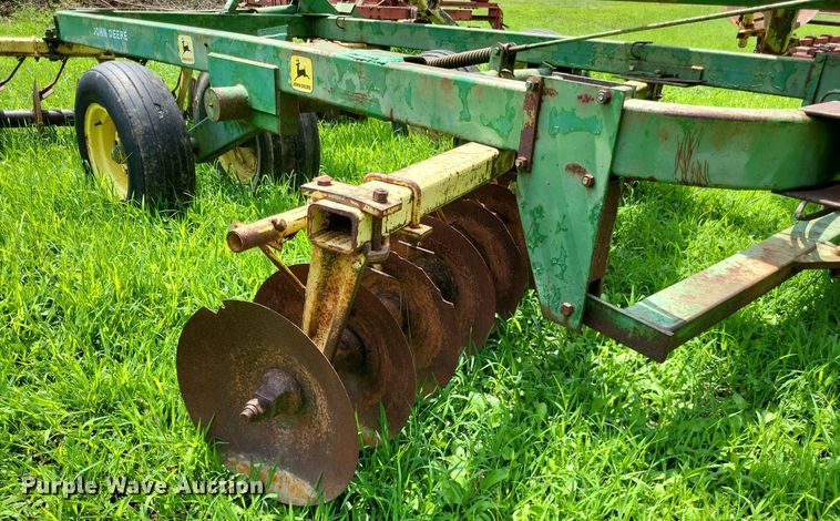 image for item LS9676 John Deere 220  tandem disk