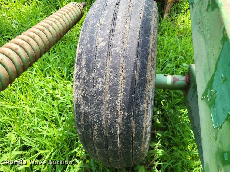 image for item LS9676 John Deere 220  tandem disk