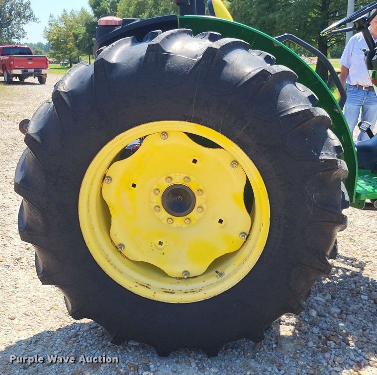 image for item LS9685 John Deere 5105  tractor