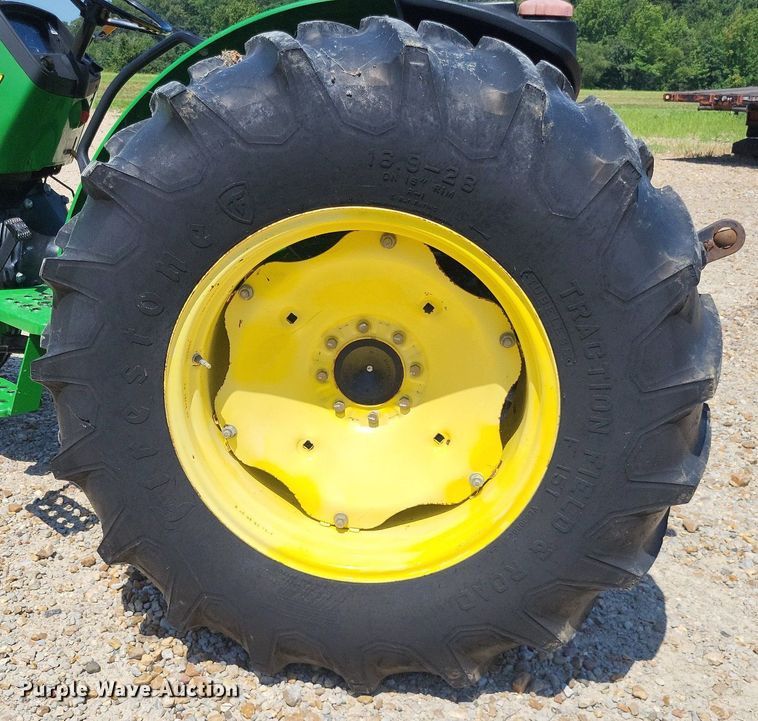 image for item LS9685 John Deere 5105  tractor