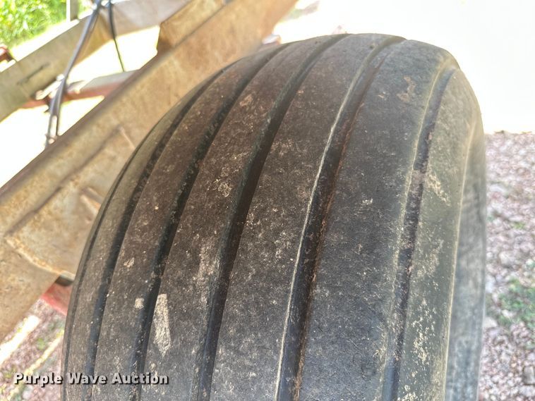 image for item ML9140 DewEze Super Slicer  bale processor