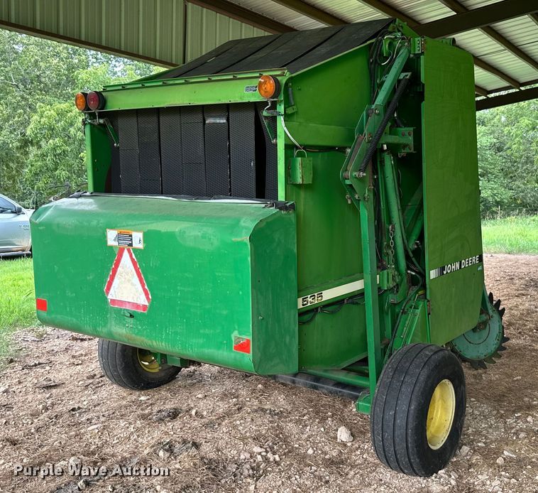 image for item ML9151 1994 John Deere 535  round baler