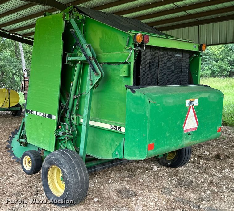 image for item ML9151 1994 John Deere 535  round baler