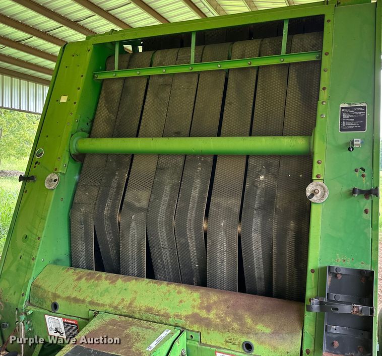image for item ML9151 1994 John Deere 535  round baler