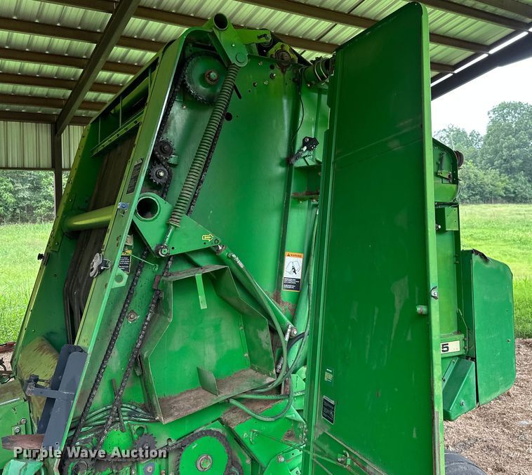 image for item ML9151 1994 John Deere 535  round baler