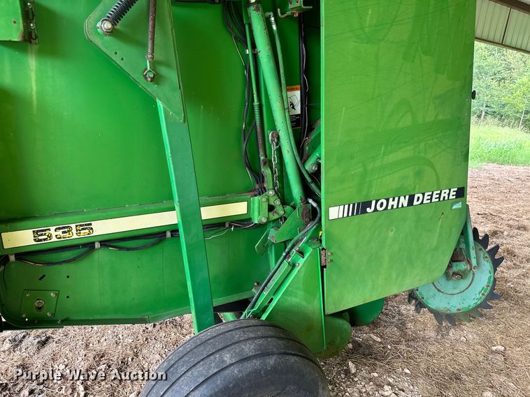 image for item ML9151 1994 John Deere 535  round baler