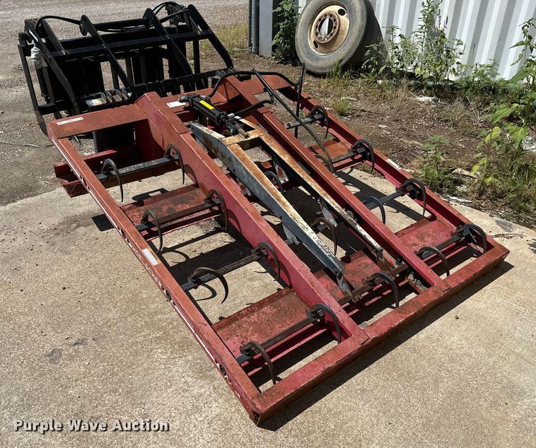 image for item ML9157 Hoelscher 100  skid steer bale accumulator grapple