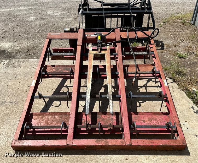 image for item ML9157 Hoelscher 100  skid steer bale accumulator grapple