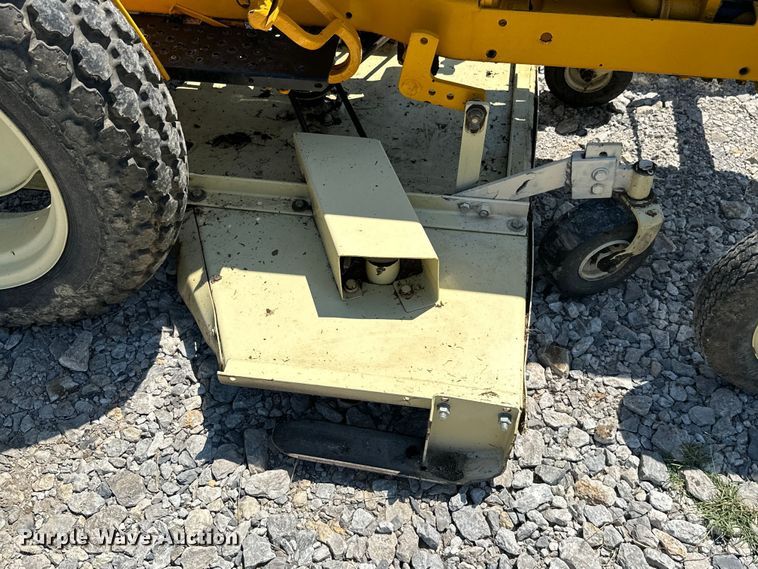 image for item ML9187 International Cub Lo-Boy 154  tractor