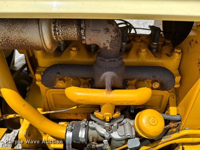 image for item ML9187 International Cub Lo-Boy 154  tractor