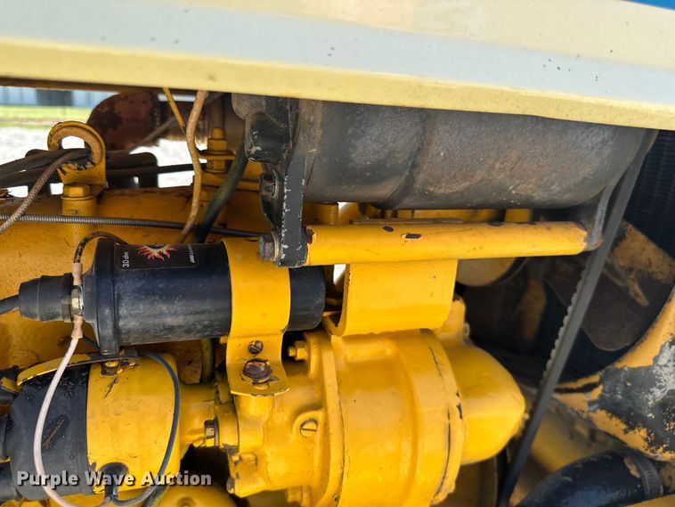 image for item ML9187 International Cub Lo-Boy 154  tractor