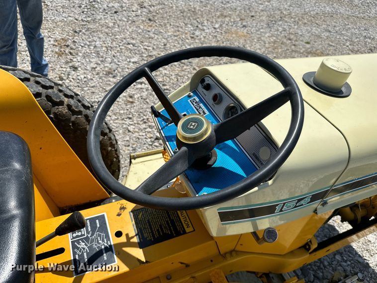 image for item ML9187 International Cub Lo-Boy 154  tractor