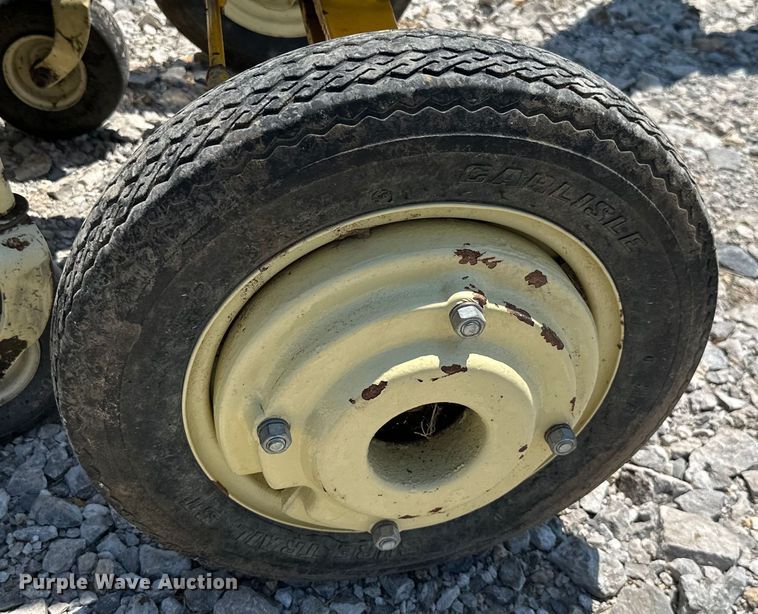 image for item ML9187 International Cub Lo-Boy 154  tractor