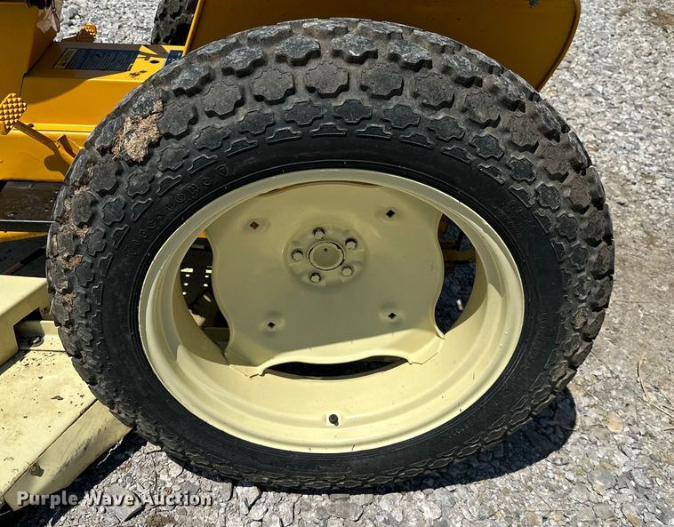 image for item ML9187 International Cub Lo-Boy 154  tractor