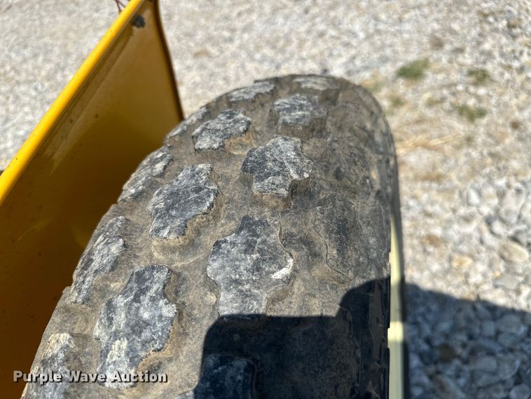 image for item ML9187 International Cub Lo-Boy 154  tractor