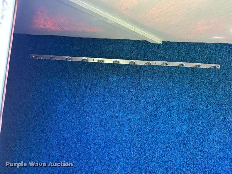 image for item ML9195 1991 Turnbow Trailers  horse trailer