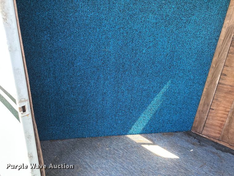 image for item ML9195 1991 Turnbow Trailers  horse trailer