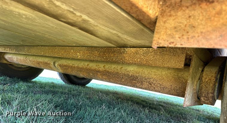 image for item ML9195 1991 Turnbow Trailers  horse trailer