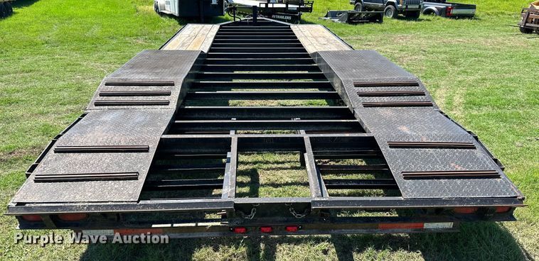 image for item ML9196 2004 Starlite 22 CT  combine trailer